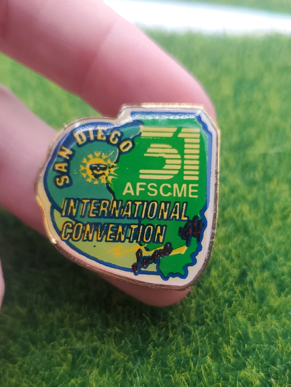 San Diego Green International Convention Pin B910
